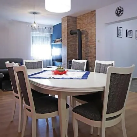 Apartment Tori Zara Esterno foto